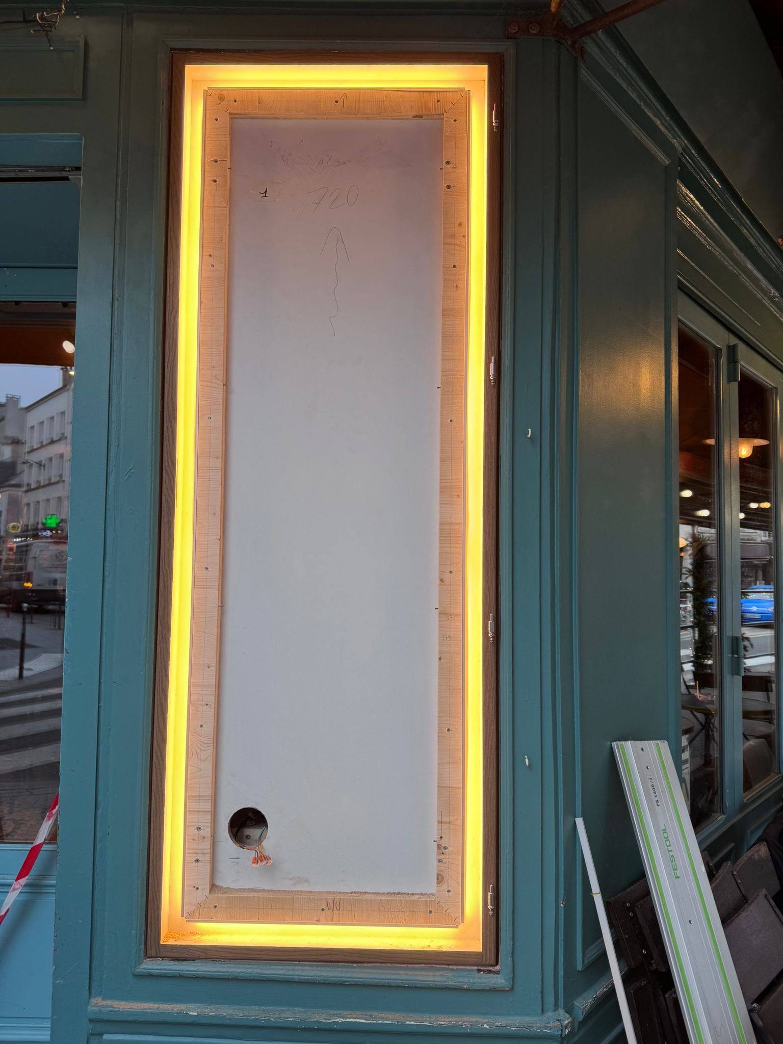 2-mise-en-valeur-de-vitrine